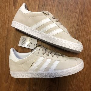 NWT Adidas Gazelle Shoes Cream
